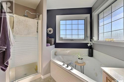 1142 Degelman Drive, Regina, SK - Indoor Photo Showing Bathroom