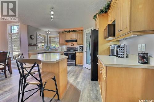 1142 Degelman Drive, Regina, SK - Indoor Photo Showing Kitchen