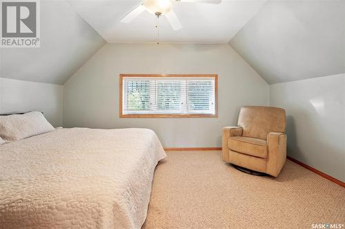 824 5Th Avenue N, Saskatoon, SK - Indoor Photo Showing Bedroom