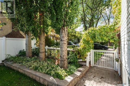 824 5Th Avenue N, Saskatoon, SK - Outdoor