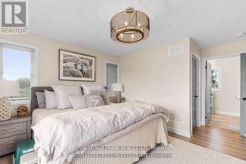 20851 Loyalist Parkway, Prince Edward County (Ameliasburgh), ON - Indoor Photo Showing Bedroom