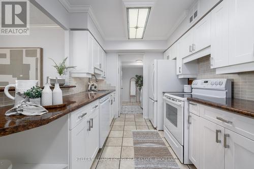 803 - 1890 Valley Farm Road, Pickering (Town Centre), ON - Indoor Photo Showing Kitchen