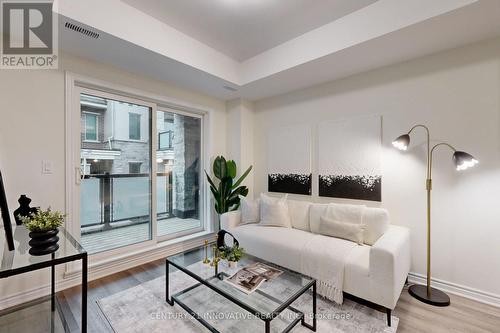 609 - 1034 Reflection Place, Pickering, ON - Indoor Photo Showing Living Room