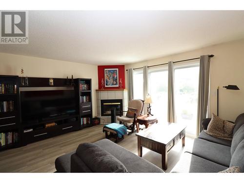 7252 Southridge Avenue, Prince George, BC - Indoor Photo Showing Living Room With Fireplace