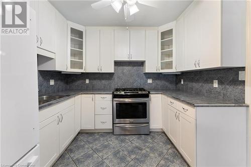 46 Graham Avenue S, Hamilton, ON - Indoor Photo Showing Kitchen