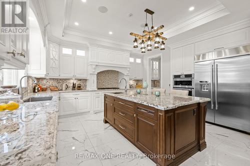 14 Clemson Crescent, Vaughan, ON - Indoor Photo Showing Kitchen With Upgraded Kitchen