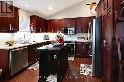 80 Hughes Street S, Collingwood, ON - Indoor Photo Showing Kitchen