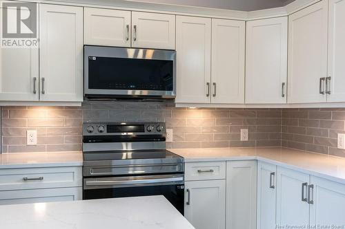 52 Kimberley Street, New Maryland, NB - Indoor Photo Showing Kitchen