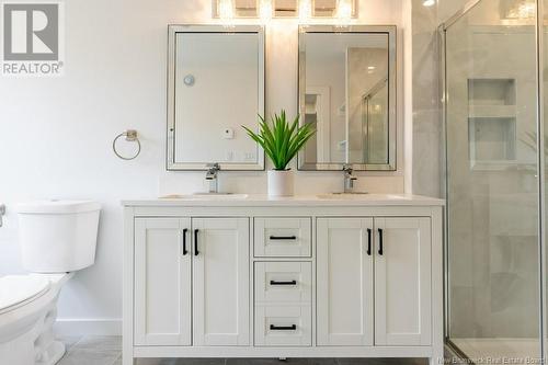 52 Kimberley Street, New Maryland, NB - Indoor Photo Showing Bathroom