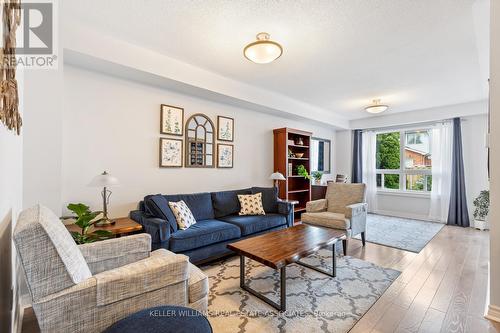 23 - 5230 Glen Erin Drive, Mississauga, ON - Indoor Photo Showing Living Room