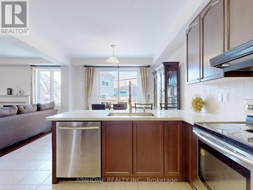 84 Robert Parkinson Drive, Brampton, ON - Indoor Photo Showing Kitchen