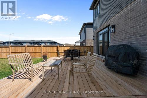 9001 Emily Boulevard, Niagara Falls, ON - Outdoor With Deck Patio Veranda With Exterior