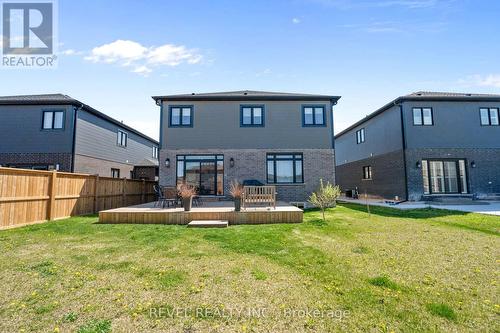 9001 Emily Boulevard, Niagara Falls, ON - Outdoor With Deck Patio Veranda With Exterior