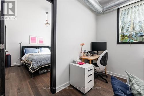 202 - 1308 Thames Street, Ottawa, ON - Indoor Photo Showing Bedroom