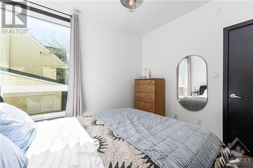 202 - 1308 Thames Street, Ottawa, ON - Indoor Photo Showing Bedroom