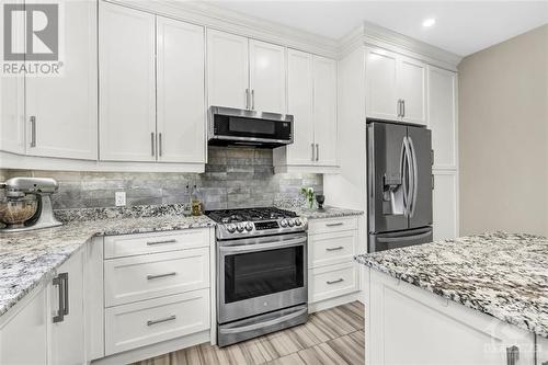 1399 Mory Street, Ottawa, ON - Indoor Photo Showing Kitchen With Upgraded Kitchen