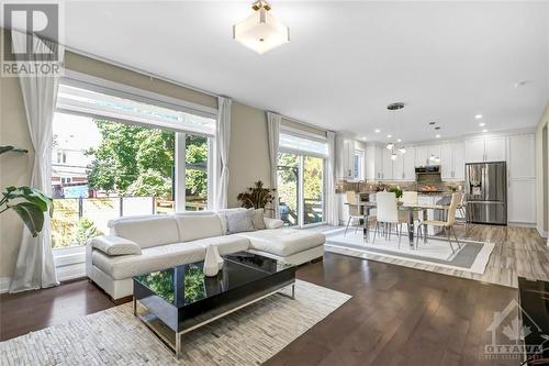 1399 Mory Street, Ottawa, ON - Indoor Photo Showing Living Room