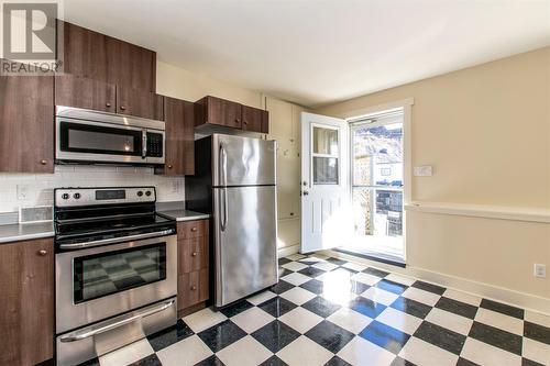 47 Long Run Road, Petty Harbour, NL - Indoor Photo Showing Kitchen