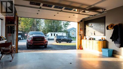 8 Warren Drive, Pasadena, NL - Indoor Photo Showing Garage