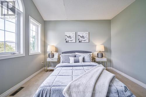 2164 Highcliffe Way, Oakville, ON - Indoor Photo Showing Bedroom