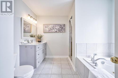 2164 Highcliffe Way, Oakville, ON - Indoor Photo Showing Bathroom