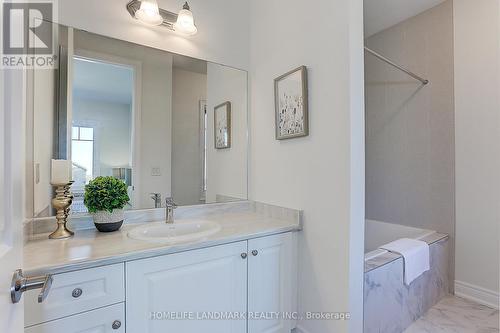 29 Perigo Court, Richmond Hill, ON - Indoor Photo Showing Bathroom