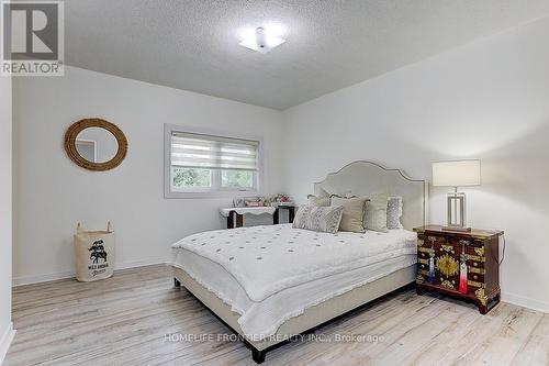 352 Hollywood Drive, Georgina, ON - Indoor Photo Showing Bedroom