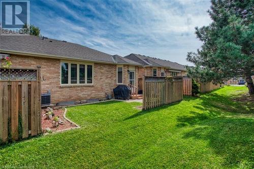 16 Twenty Place Boulevard, Mount Hope, ON - Outdoor