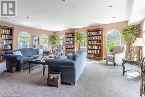 16 Twenty Place Boulevard, Mount Hope, ON - Indoor Photo Showing Living Room