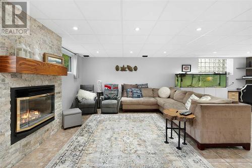 341 Genevieve Street, Windsor, ON - Indoor Photo Showing Living Room With Fireplace