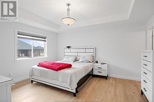 702 Faleria, Lakeshore, ON - Indoor Photo Showing Bedroom