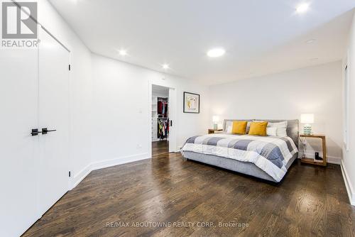 1319 Greeneagle Drive, Oakville, ON - Indoor Photo Showing Bedroom