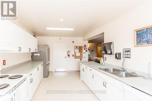 105 - 333 Lafontaine Road W, Tiny (Lafontaine), ON - Indoor Photo Showing Kitchen With Double Sink