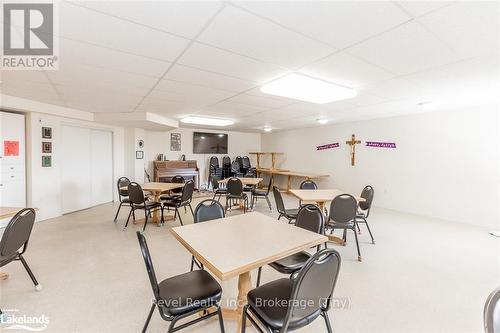 105 - 333 Lafontaine Road W, Tiny (Lafontaine), ON - Indoor