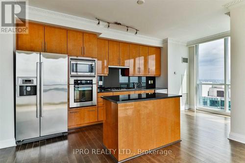 4305 - 16 Harbour Street, Toronto, ON - Indoor Photo Showing Kitchen