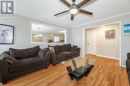 58 Edenbrook Hill Drive, Brampton, ON - Indoor Photo Showing Living Room