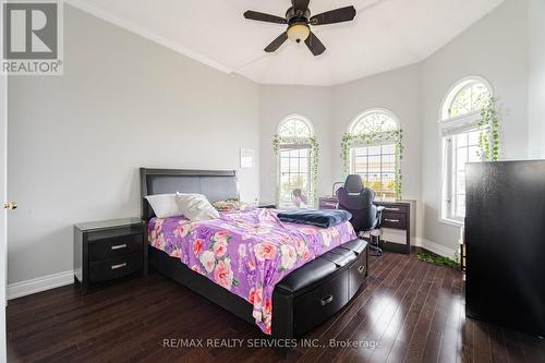 58 Edenbrook Hill Drive, Brampton, ON - Indoor Photo Showing Bedroom