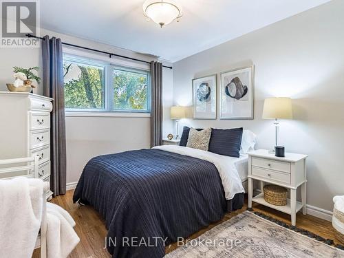 10 Elrose Road, Brampton, ON - Indoor Photo Showing Bedroom