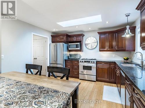 10 Elrose Road, Brampton, ON - Indoor Photo Showing Kitchen