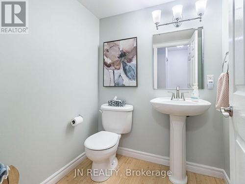 10 Elrose Road, Brampton, ON - Indoor Photo Showing Bathroom