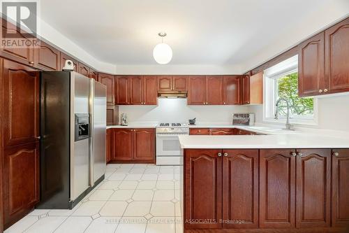 7183 Windrush Court, Mississauga, ON - Indoor Photo Showing Kitchen With Double Sink