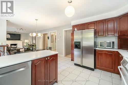 7183 Windrush Court, Mississauga, ON - Indoor Photo Showing Kitchen