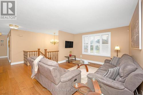 2199 Council Ring Road, Mississauga, ON - Indoor Photo Showing Living Room