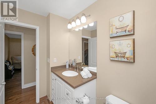 2199 Council Ring Road, Mississauga, ON - Indoor Photo Showing Bathroom