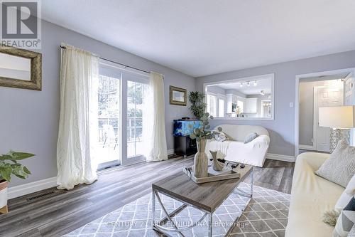 1 Birch Street, Orangeville, ON - Indoor Photo Showing Living Room