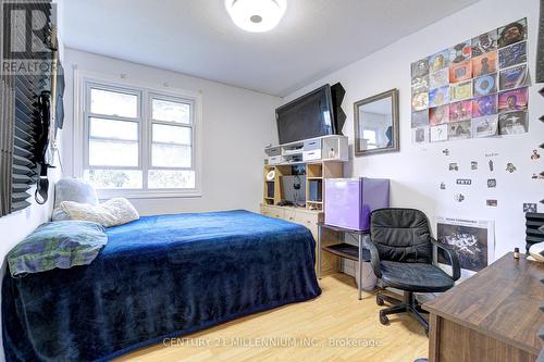 1 Birch Street, Orangeville, ON - Indoor Photo Showing Bedroom