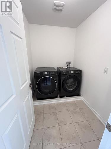 28 - 755 Linden Drive, Cambridge, ON - Indoor Photo Showing Laundry Room