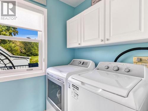 8525 County Road 15 Road, North Augusta, ON - Indoor Photo Showing Laundry Room