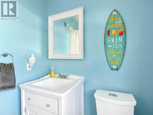 8525 County Road 15 Road, North Augusta, ON - Indoor Photo Showing Bathroom