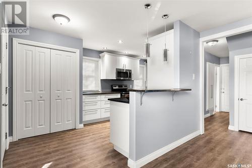 4115 2Nd Avenue, Regina, SK - Indoor Photo Showing Kitchen